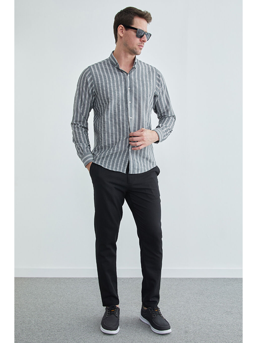 Siyah Beli Lastikli Bağcıklı Jogger Pantolon-2