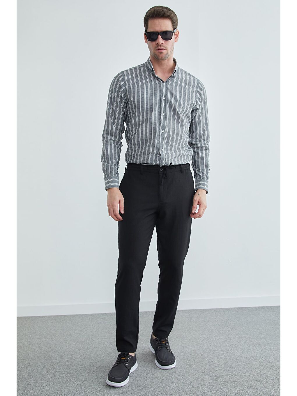 Siyah Beli Lastikli Bağcıklı Jogger Pantolon-4