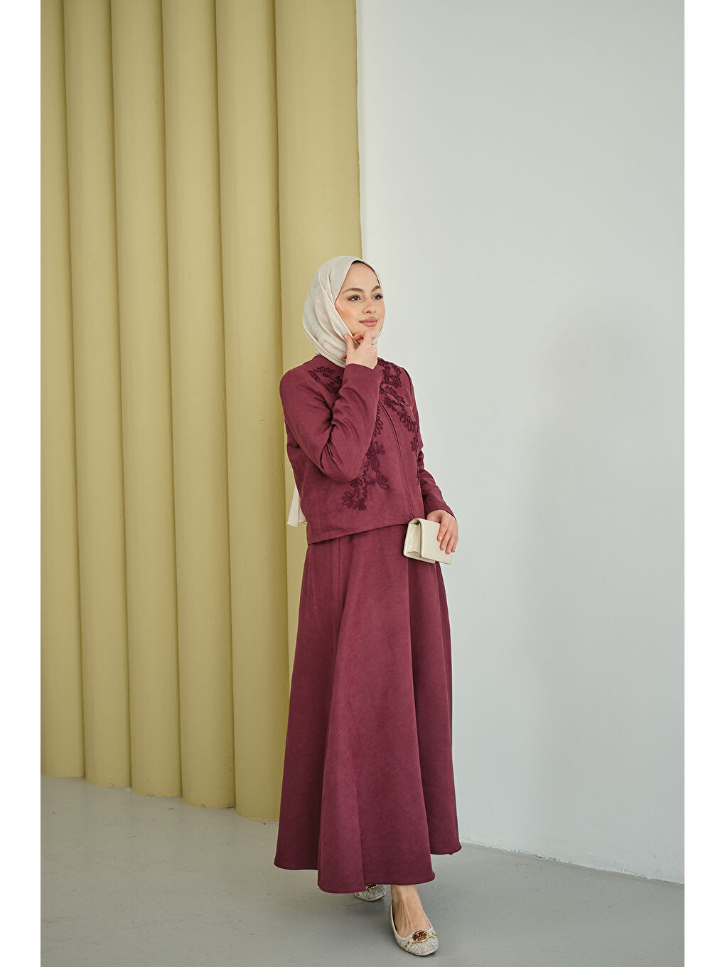 Kadın Nakışlı Nubuk Detay Takım Bordo-4
