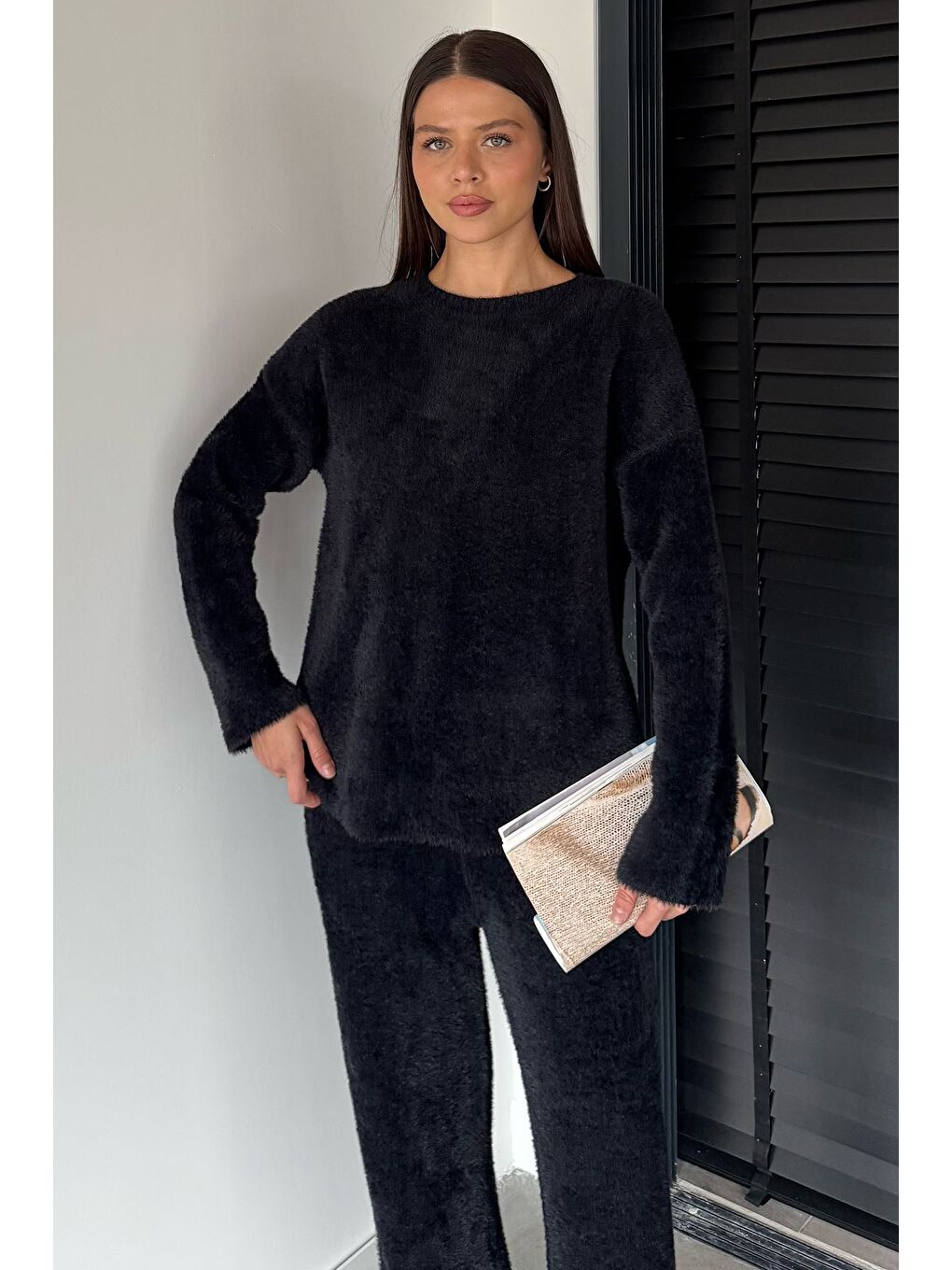 Siyah Kadın Sakallı Yumoş İplik Kazak Pantolon Triko İkili Takım-1