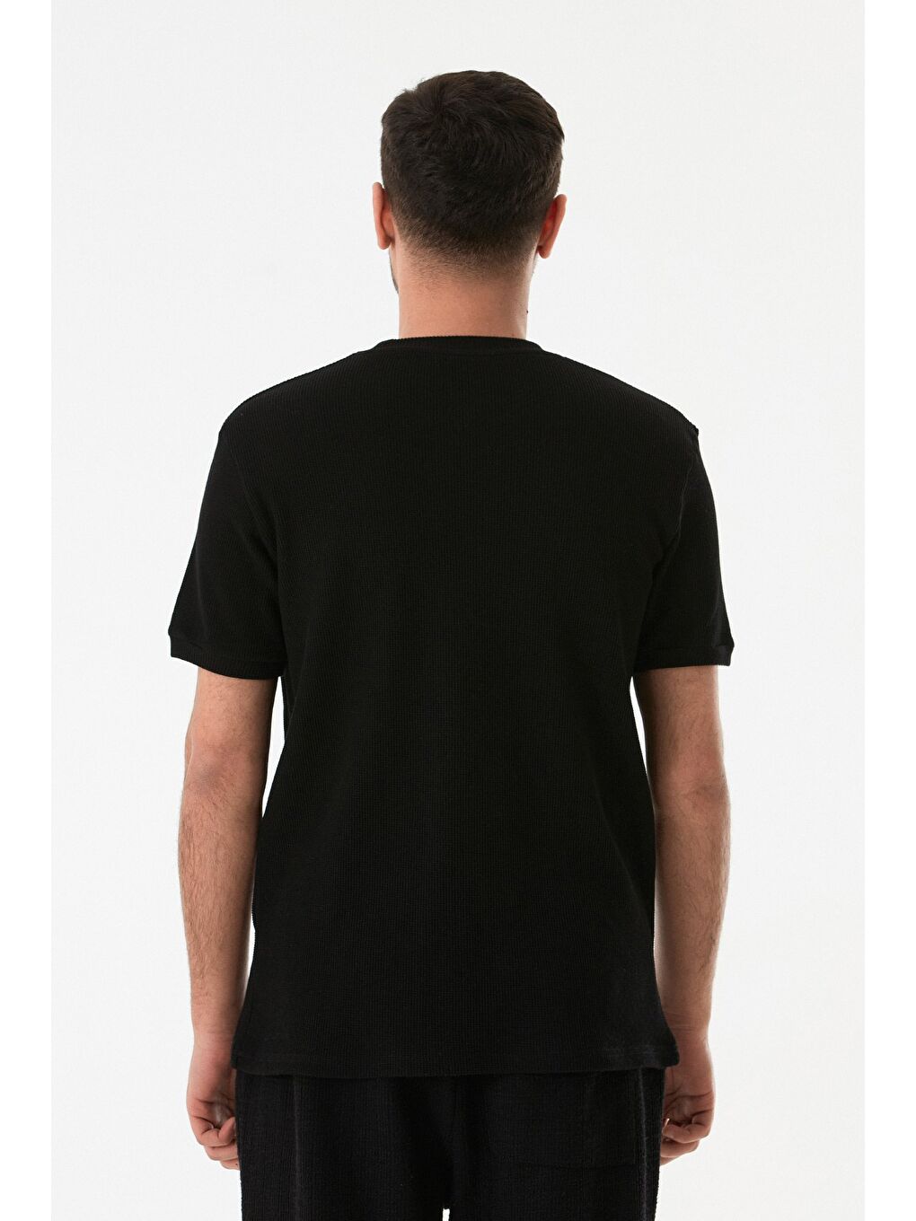 Siyah Waffle Kumaş Bisiklet Yaka Tişört-3