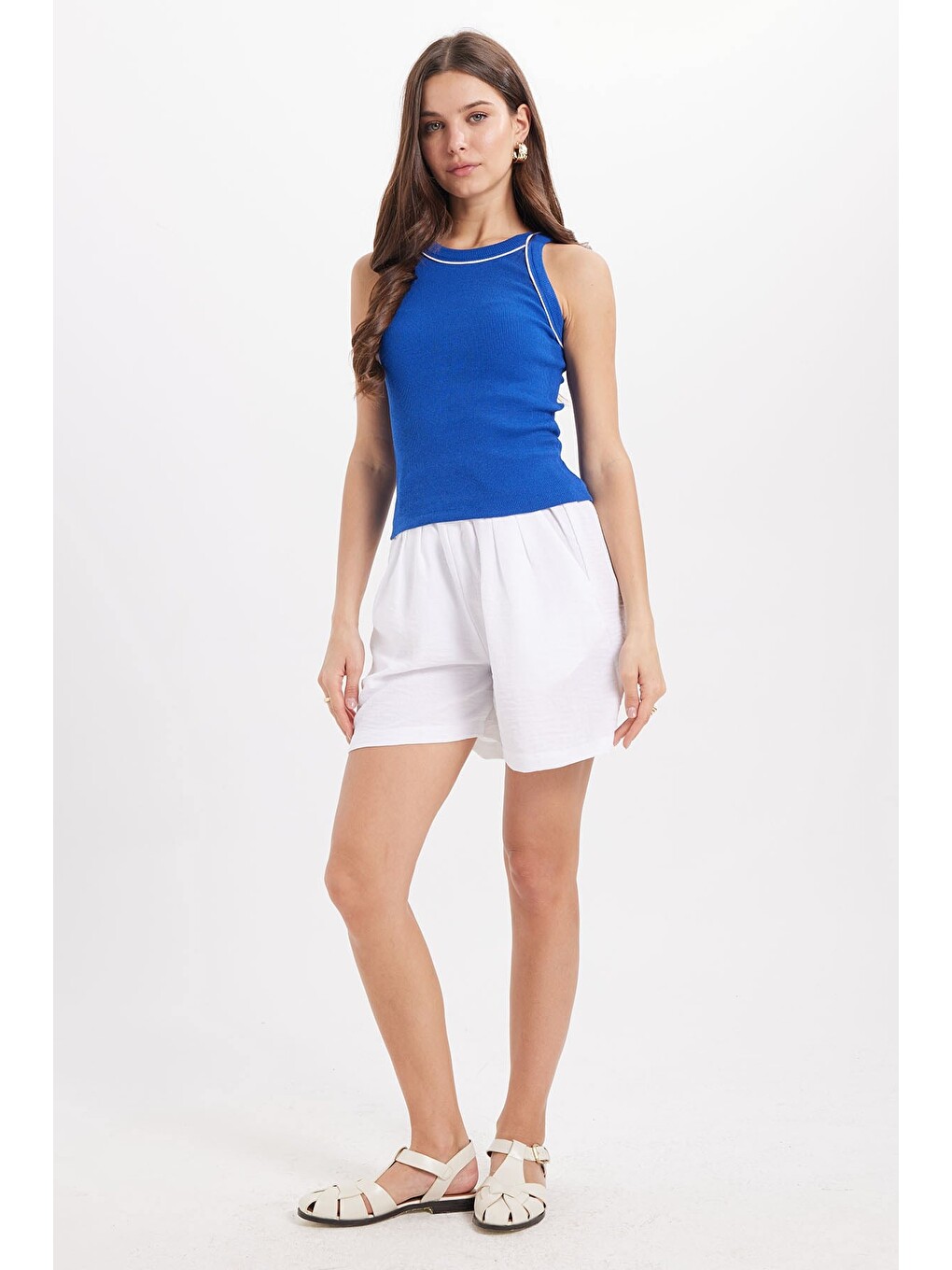 Kadın Slim Fit Dar Kesim Pamuklu Askılı Bisiklet Yaka Biyeli Saks Mavi Crop Atlet-1