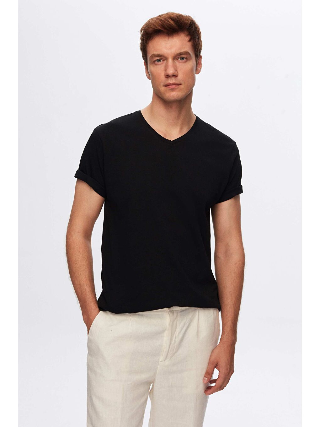 Slim Fit Siyah V Yaka %100 Pamuk Tişört