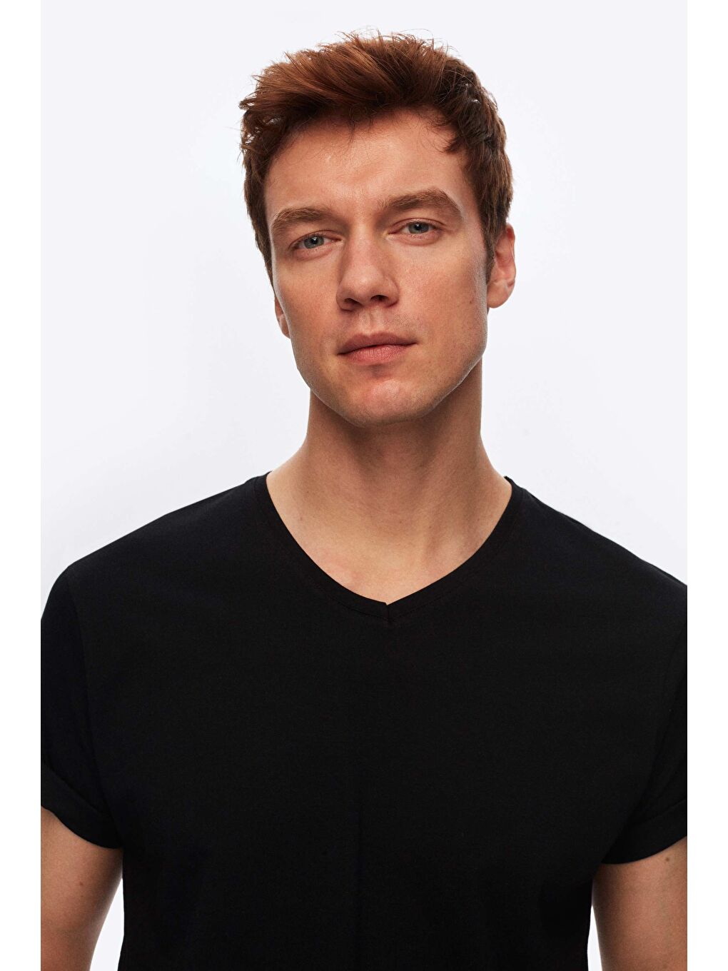 Slim Fit Siyah V Yaka %100 Pamuk Tişört-1