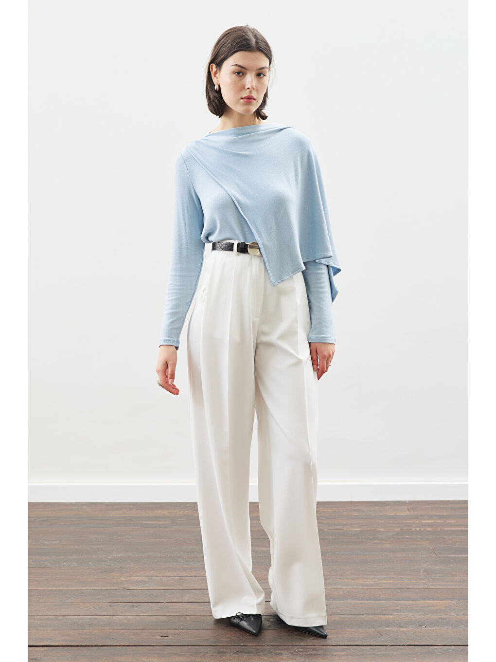 Şal Detaylı Dökümlü Bluz Mavi-2