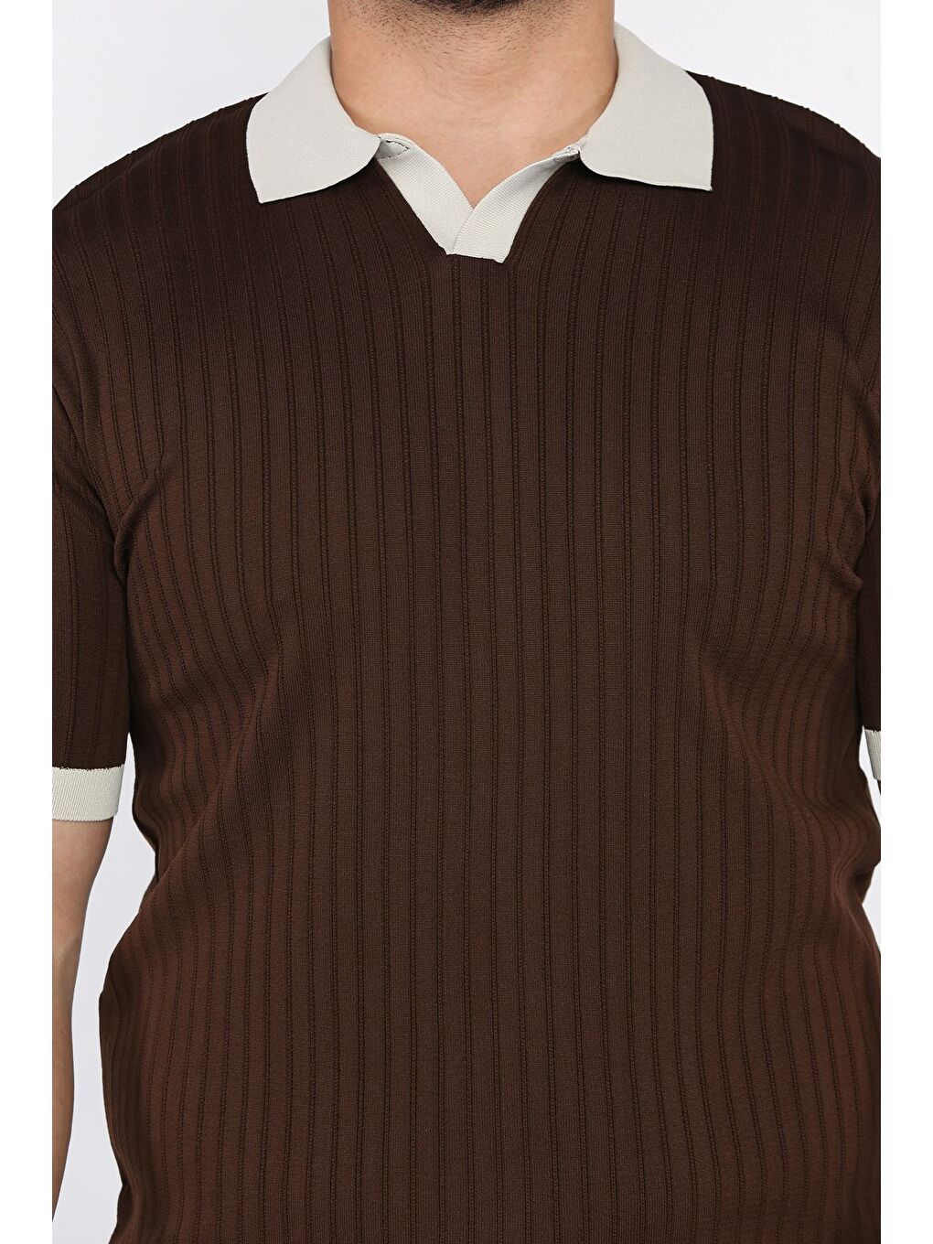 Kahverengi Polo Yaka Çizgi Desenli Erkek Triko Tişört-3