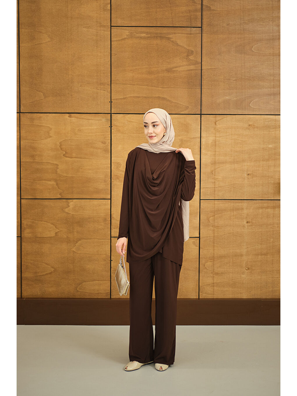 Kahverengi Kadın Regular Sıfır Yaka Arka Kesik Detay Takım Acı Kahve-3