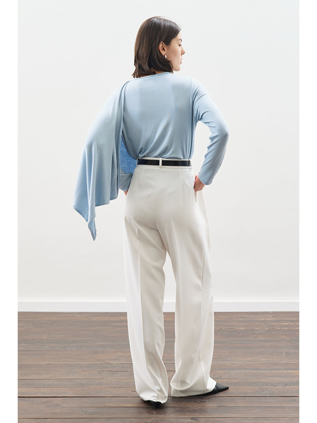 Şal Detaylı Dökümlü Bluz Mavi-6