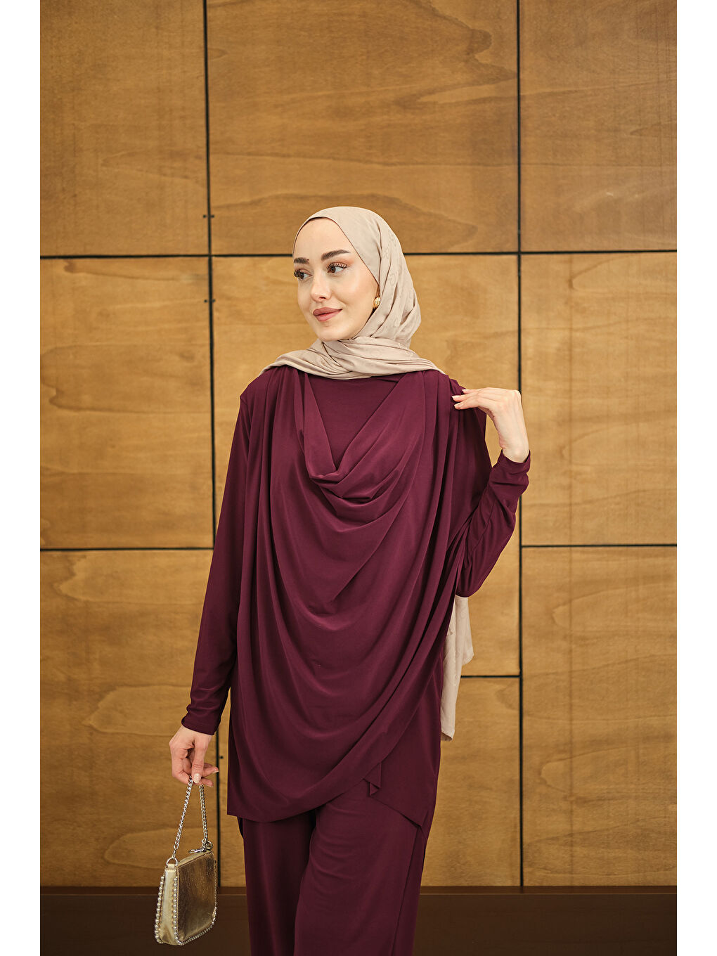 Kadın Regular Sıfır Yaka Arka Kesik Detay Takım Mürdüm-1