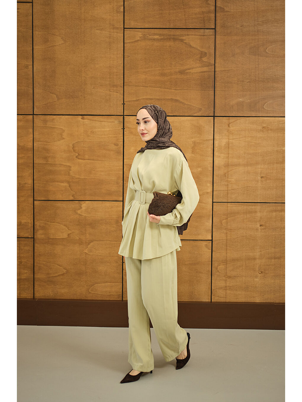 Kadın Kemer Detaylı Bisiklet Yaka Takım Açık Yeşil-3