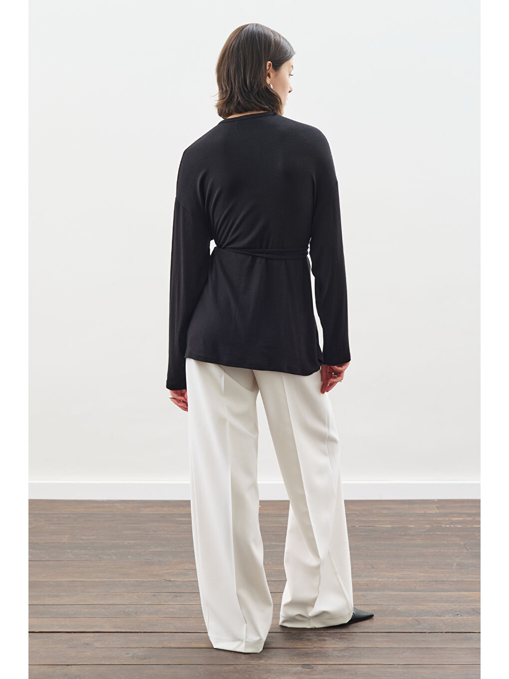 Beli Bağlama Tasarımlı Bluz Siyah-3