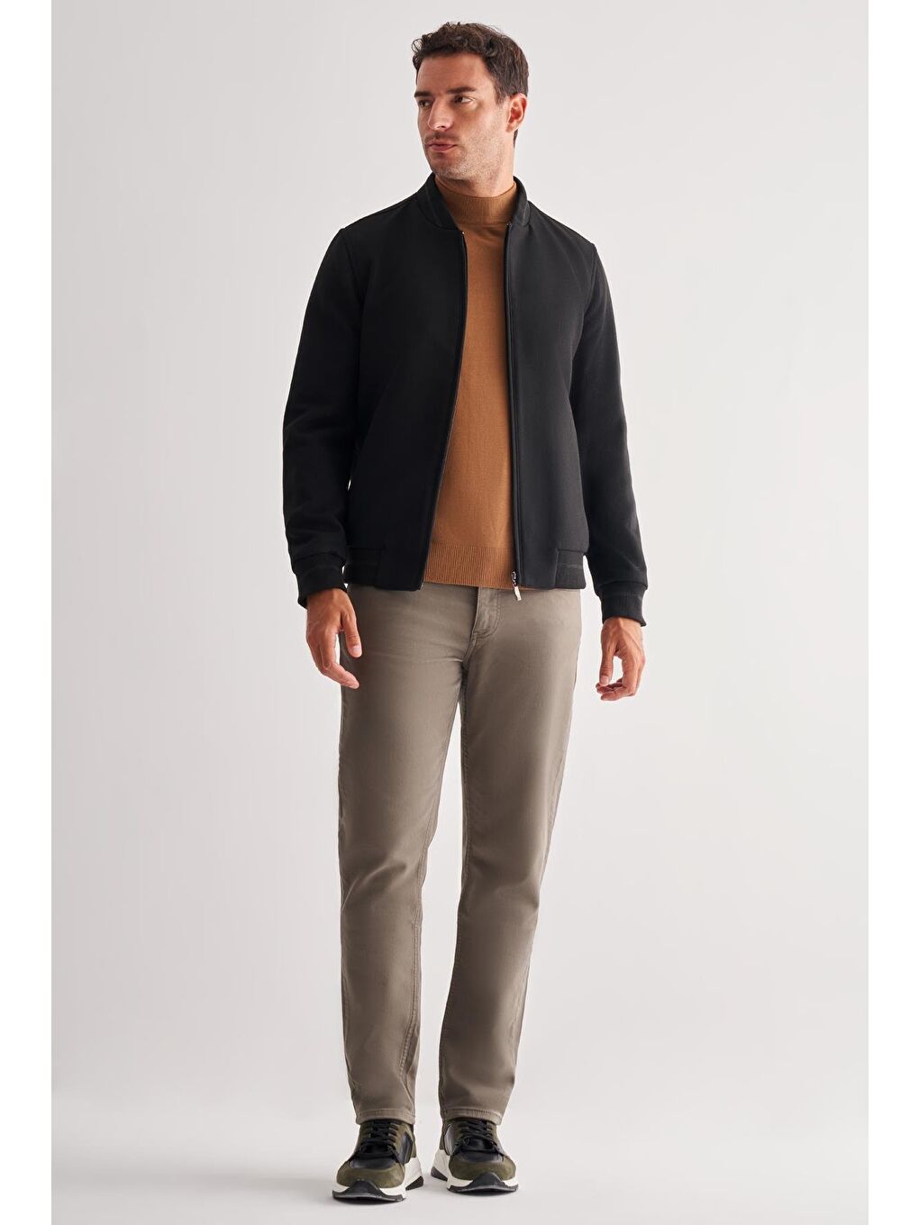 Siyah Kaşe Kolej Yaka Düz Yırtmaçsız Tam Astar Comfort Fit Classic Mont 1007245159-1