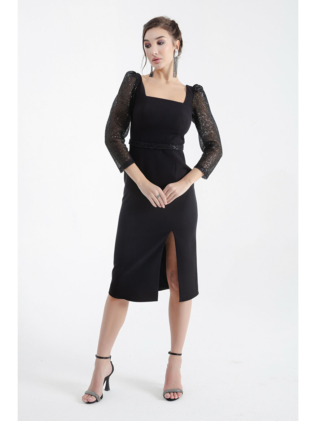 Kadın Siyah Kare Yaka Kemerli Midi Abiye