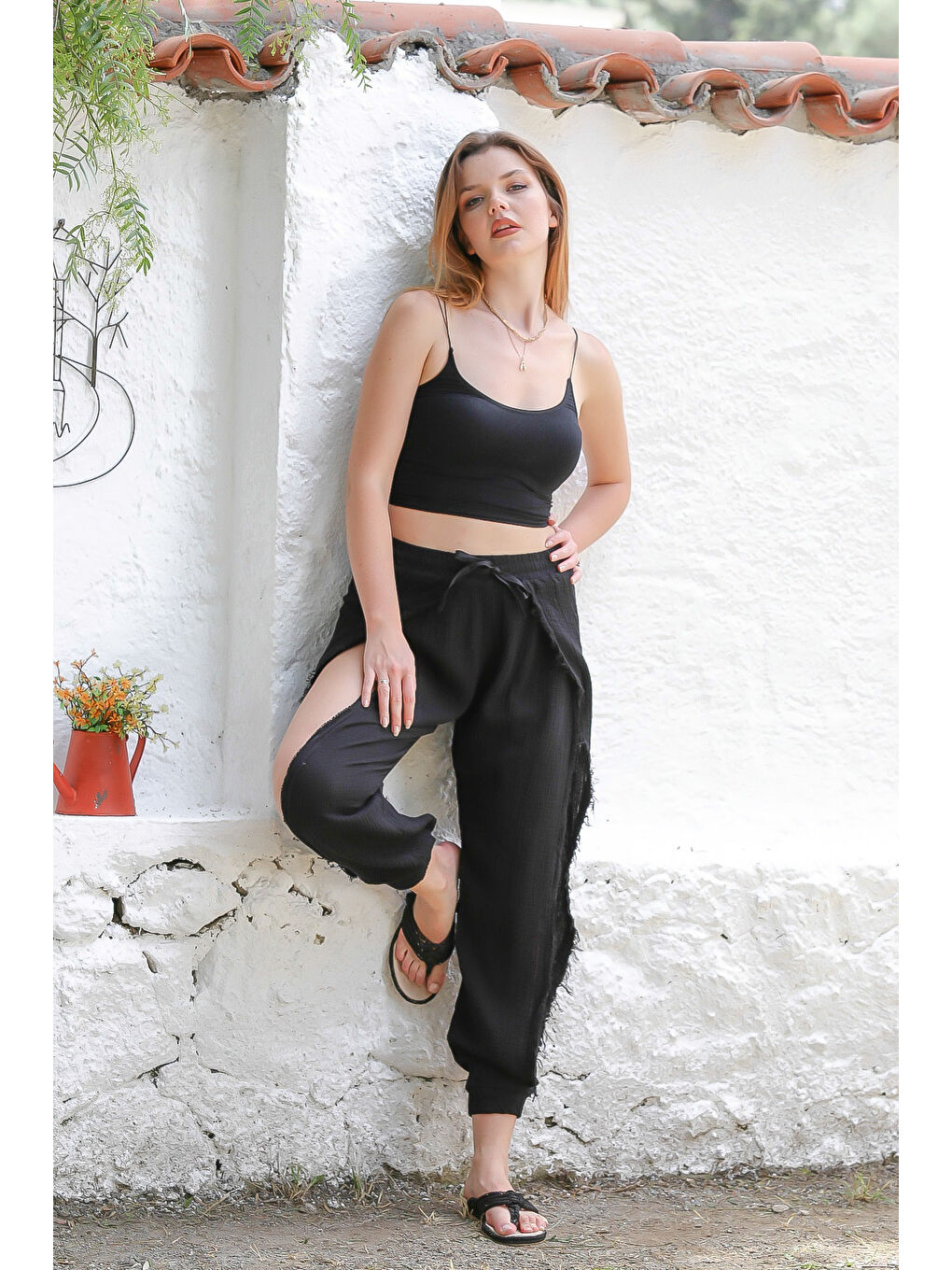 Organik Pamuk Siyah Dokuma Lastikli Ve Bağlamalı Bel Yanları Açık Paça Casual Pantolon-2