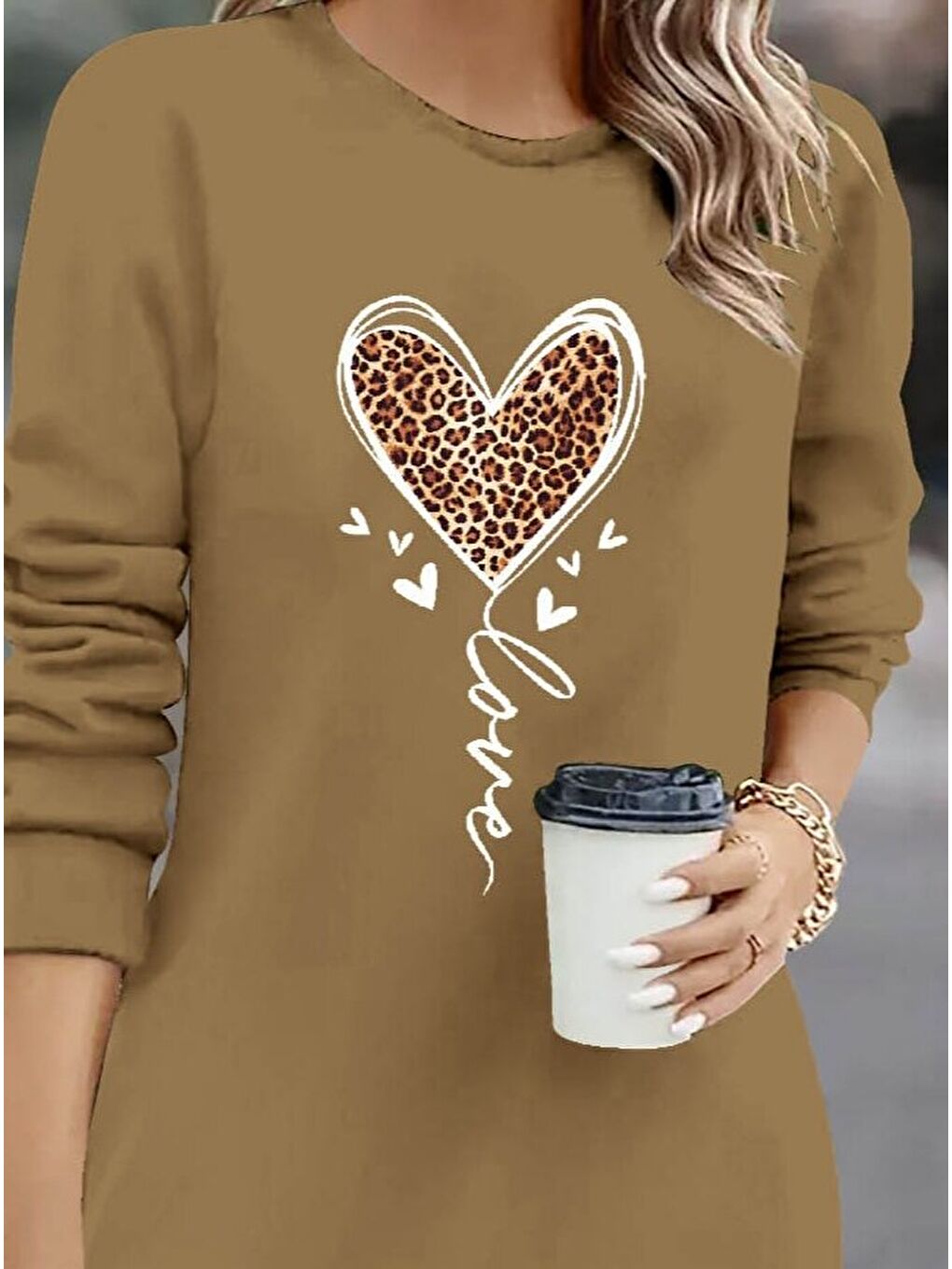 Bej Kadın Uzun Kollu Bisiklet Yaka Kalp Desenli Kısa Viskon Elbise-1