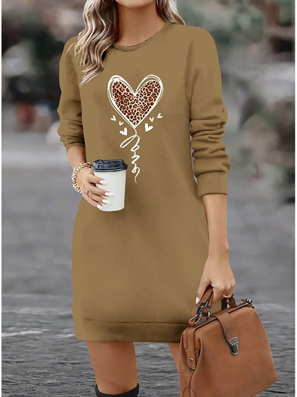 Bej Kadın Uzun Kollu Bisiklet Yaka Kalp Desenli Kısa Viskon Elbise-2