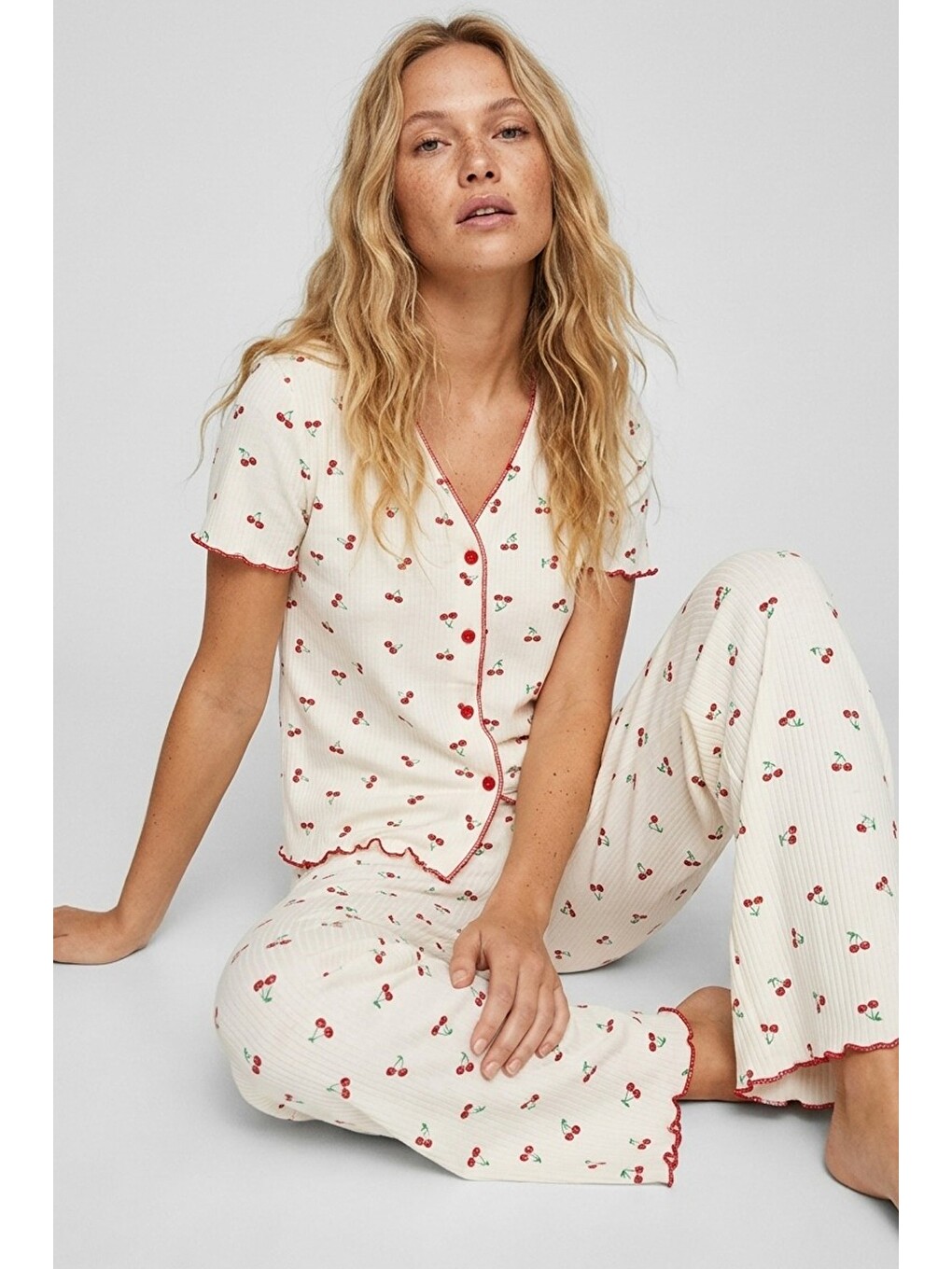 Kırmızı Yumuşak Tuşe Yazlık Fitilli Pamuklu Örme Pijama Takım 7994