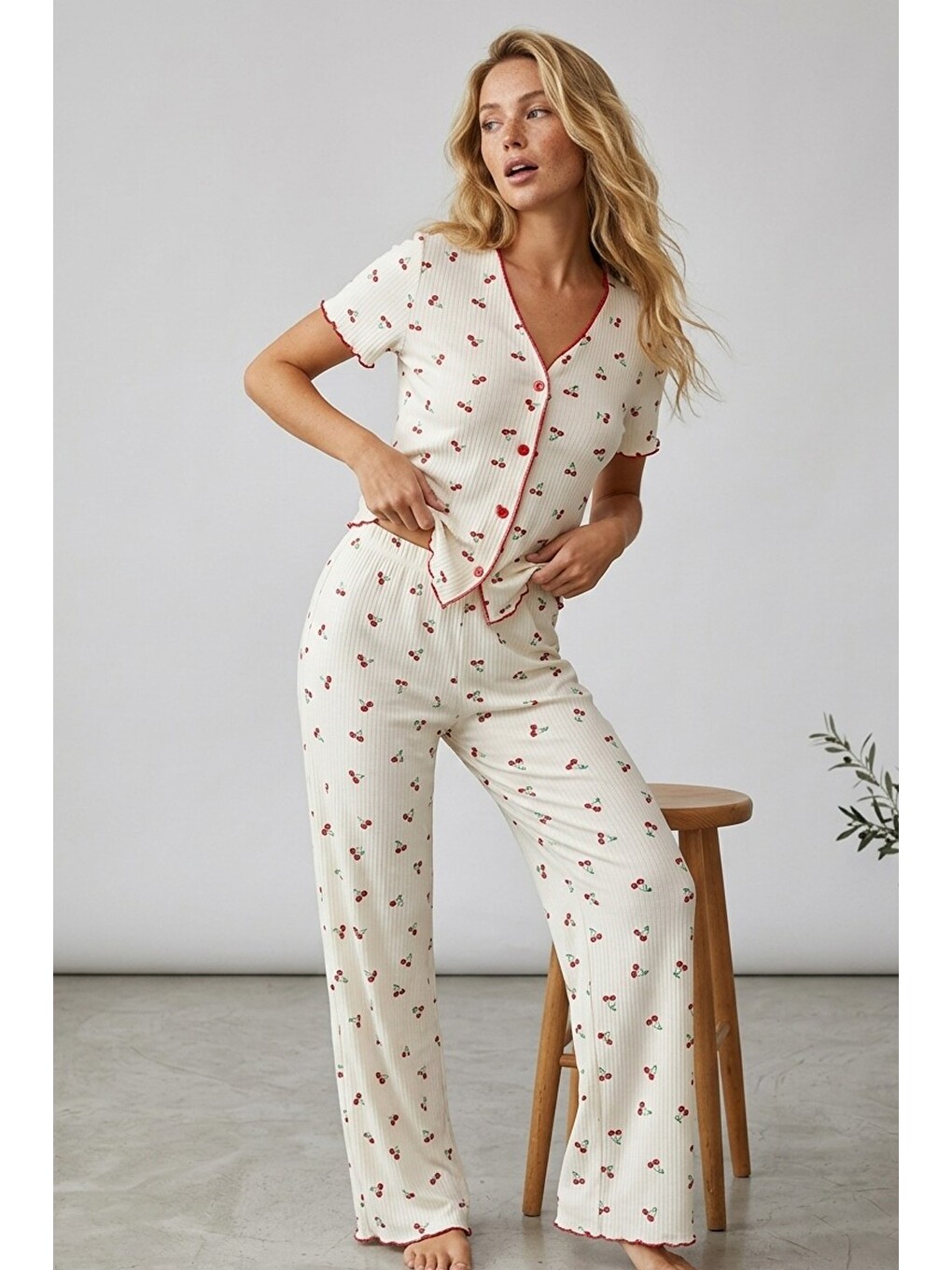 Kırmızı Yumuşak Tuşe Yazlık Fitilli Pamuklu Örme Pijama Takım 7994-1