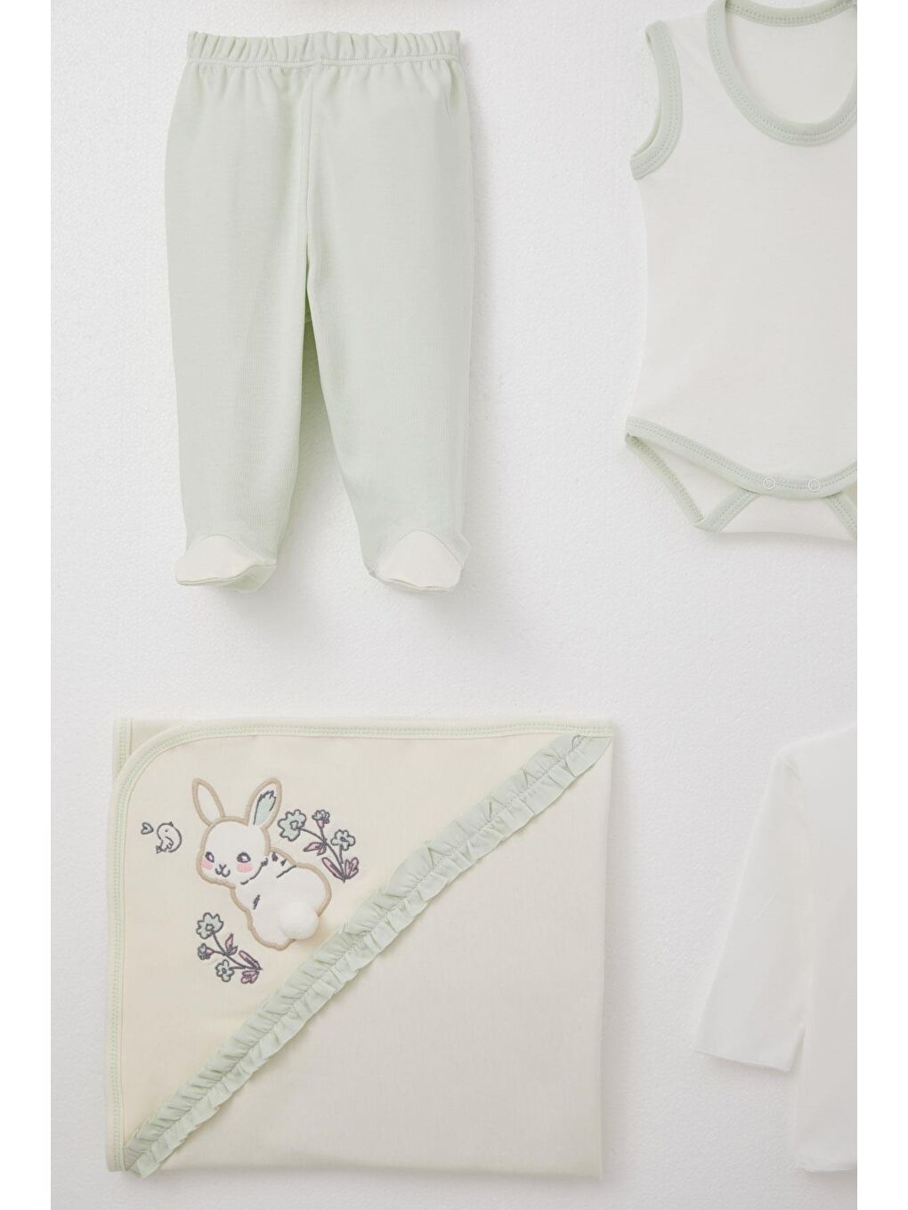 Ekru Kız Bebek Hastane Çıkışı 10 Lu Tavşan Nakışlı & Çiçekli Krem (0-3 Ay)-4