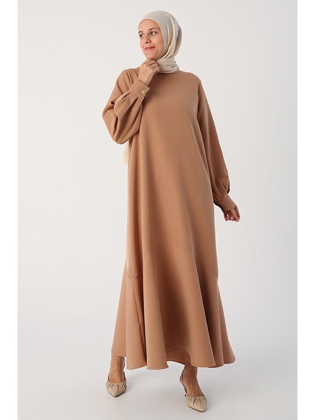 Kahverengi Toprak01-Eteği Volanlı Elbise