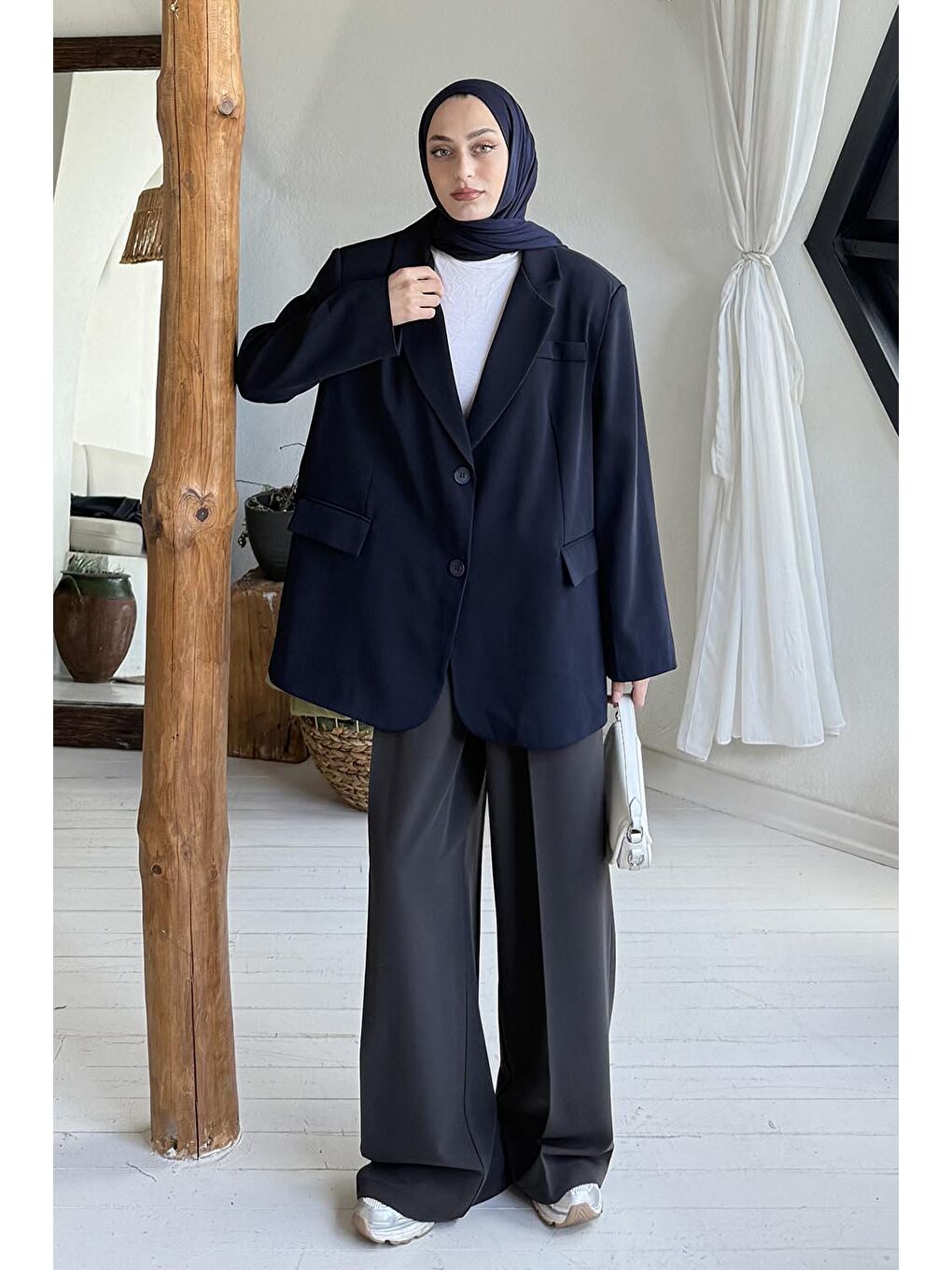 Dekoratif Cep Detaylı Tesettür Ceket Siyah