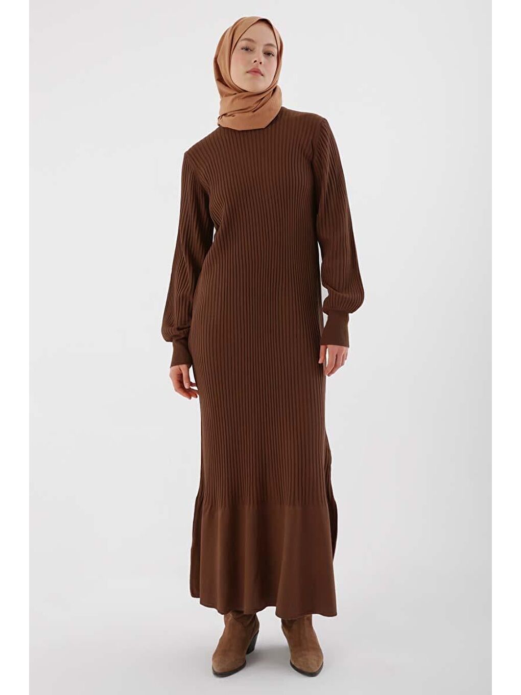 Kahverengi Taba-Dik Yaka Fitilli Triko Elbise