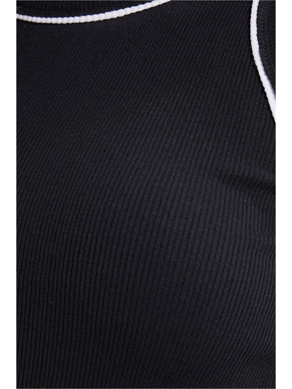 Kadın Slim Fit Dar Kesim Pamuklu Askılı Bisiklet Yaka Biyeli Siyah Crop Atlet-3