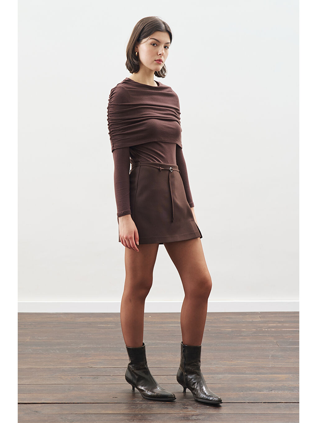 Kahverengi Büzgü Detaylı Bluz Acı Kahve-1