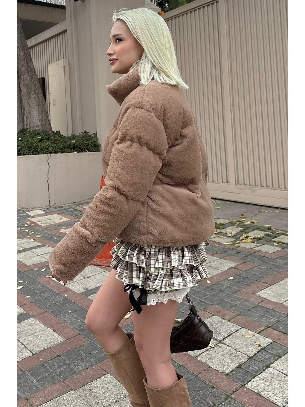 Bej Vizon Dik Yaka Kadın Kürklü Mont Mg2259-1