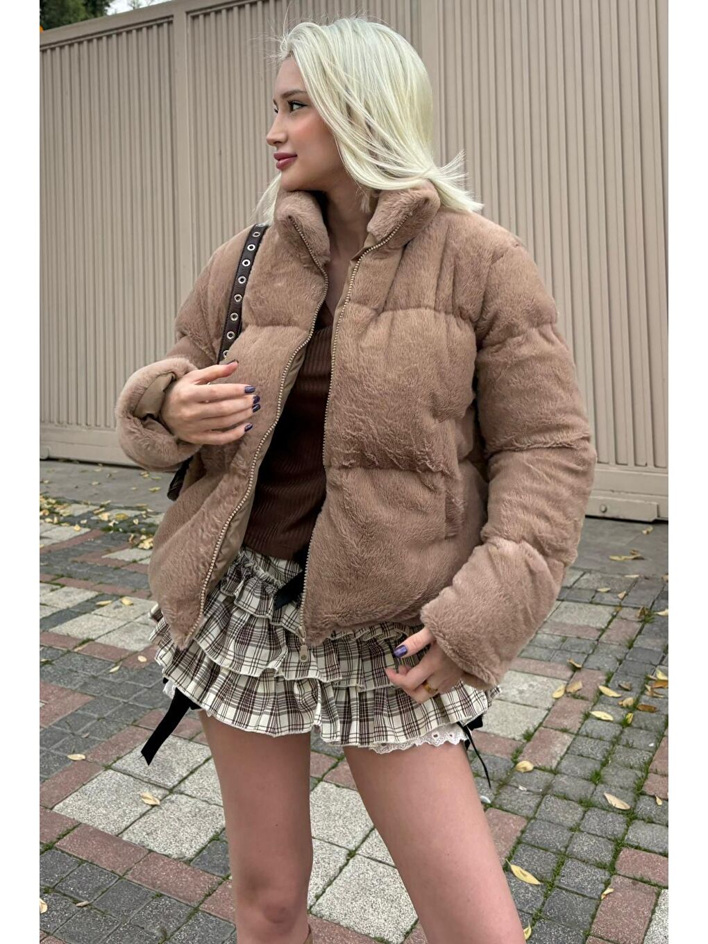 Bej Vizon Dik Yaka Kadın Kürklü Mont Mg2259-2