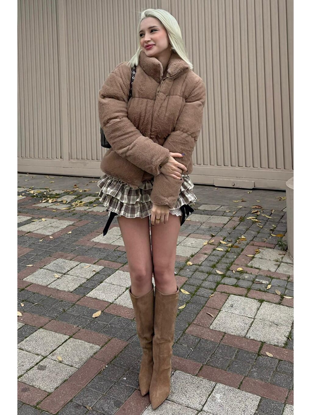 Bej Vizon Dik Yaka Kadın Kürklü Mont Mg2259-3