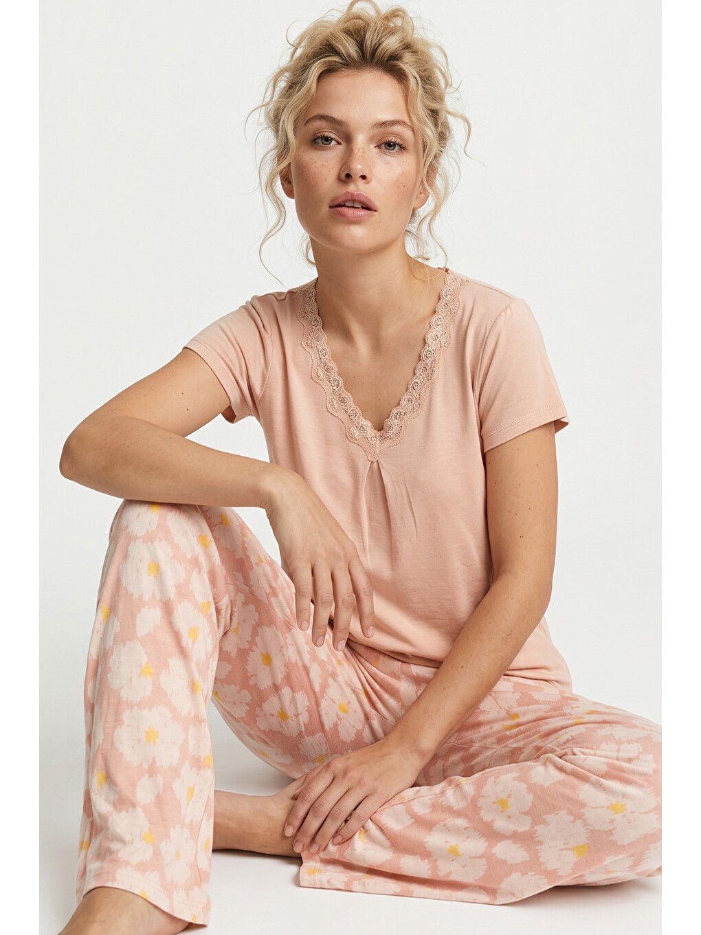 Pembe Dantelli Viskon Örme Pijama Takım 8065