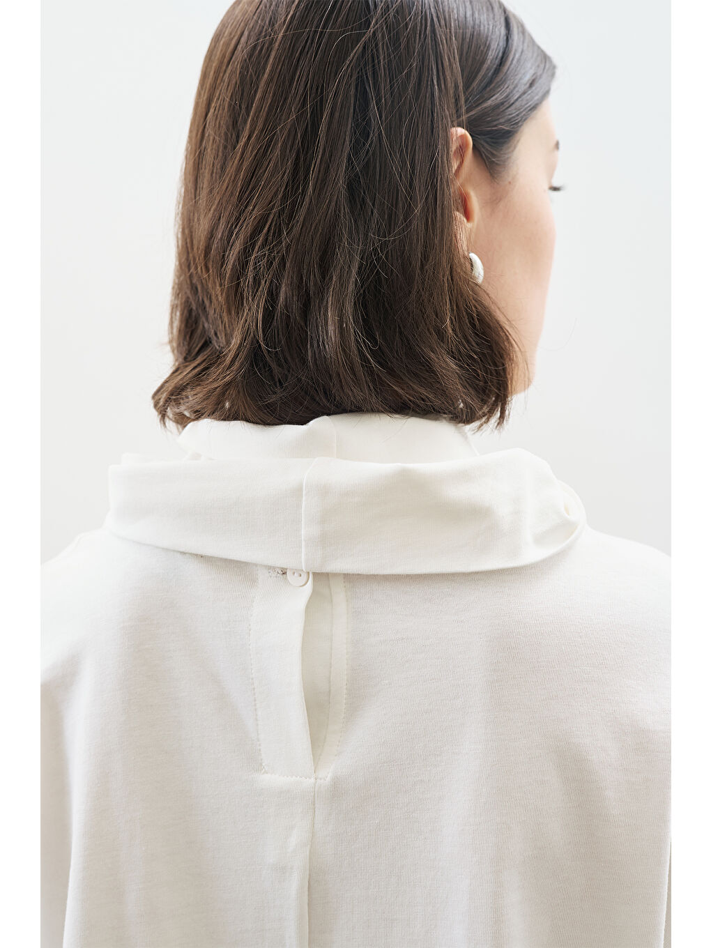 Yüksek Yaka Bağlamalı Bluz Ekru-5