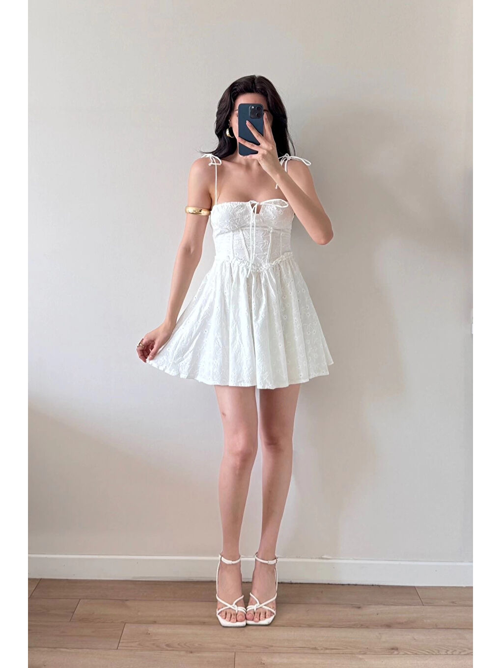 Kadın Beyaz Askılı Mini Elbise 1041-6411-1