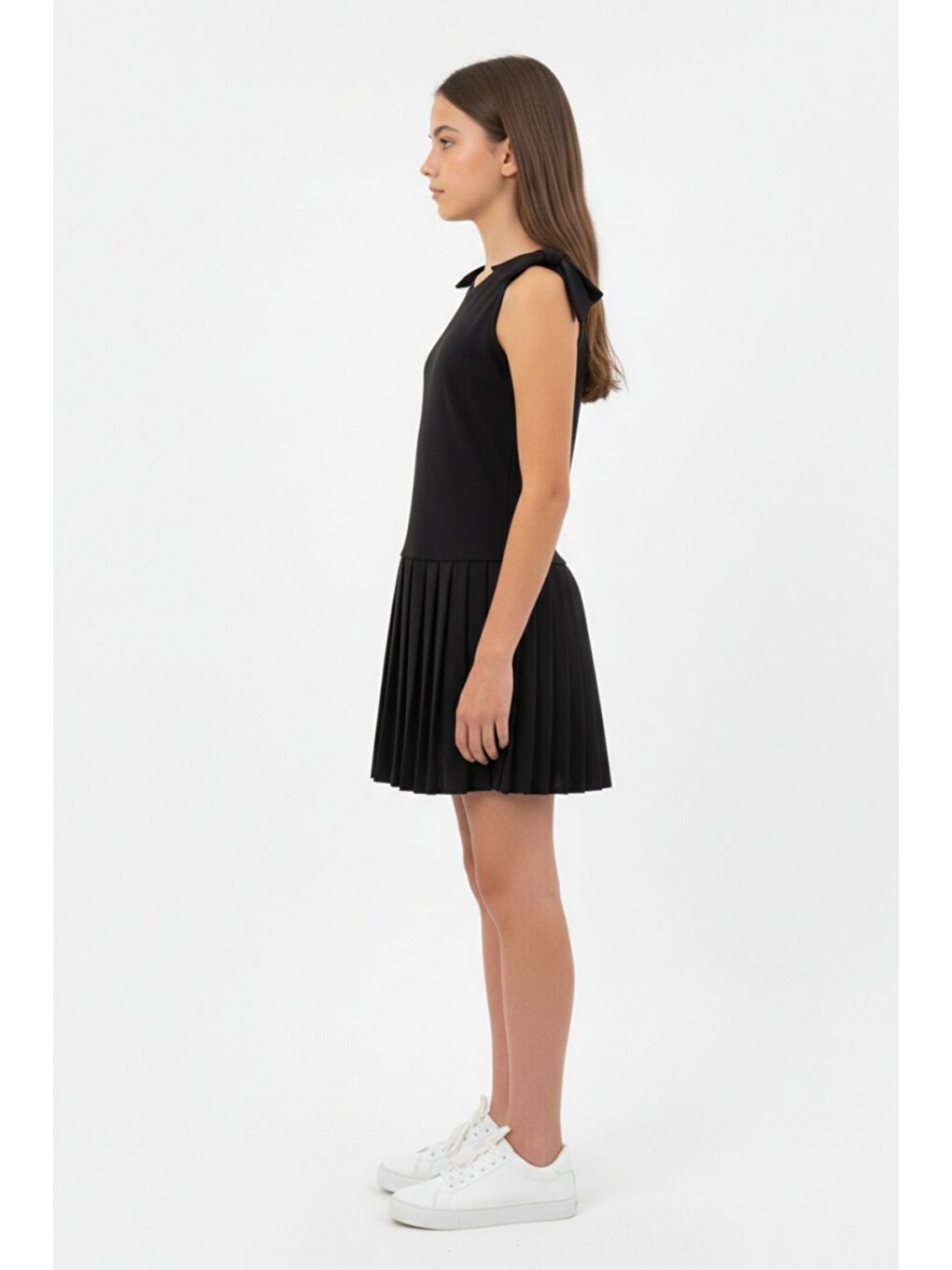 Siyah Kız Çocuk Bisiklet Yaka Sıfır Kol Pile Etekli Fiyonk Detaylı Elbise 25004-2