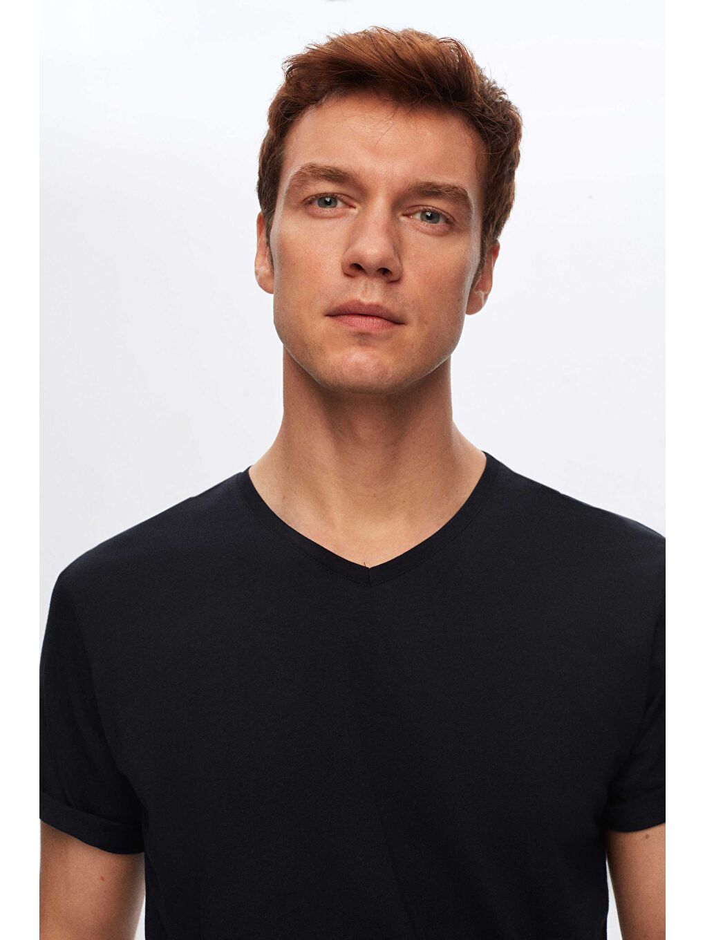 Slim Fit Lacivert V Yaka %100 Pamuk Tişört-1