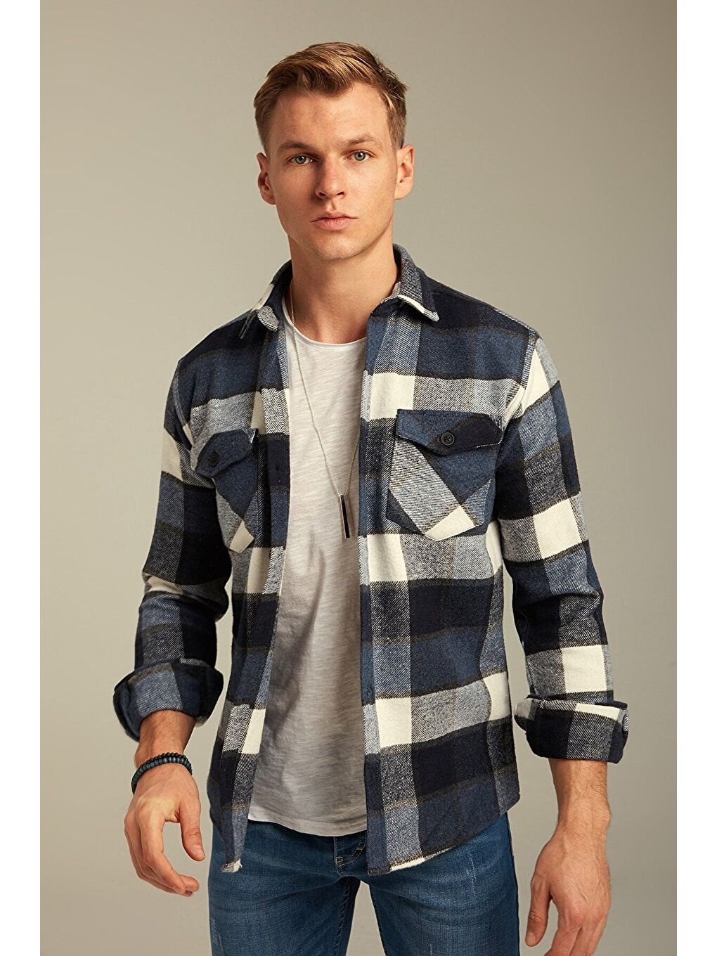 LC WAIKIKI Mavi Erkek Slim Fit Düğmeli Yaka Çift Cepli Oduncu Ekose Gömlek