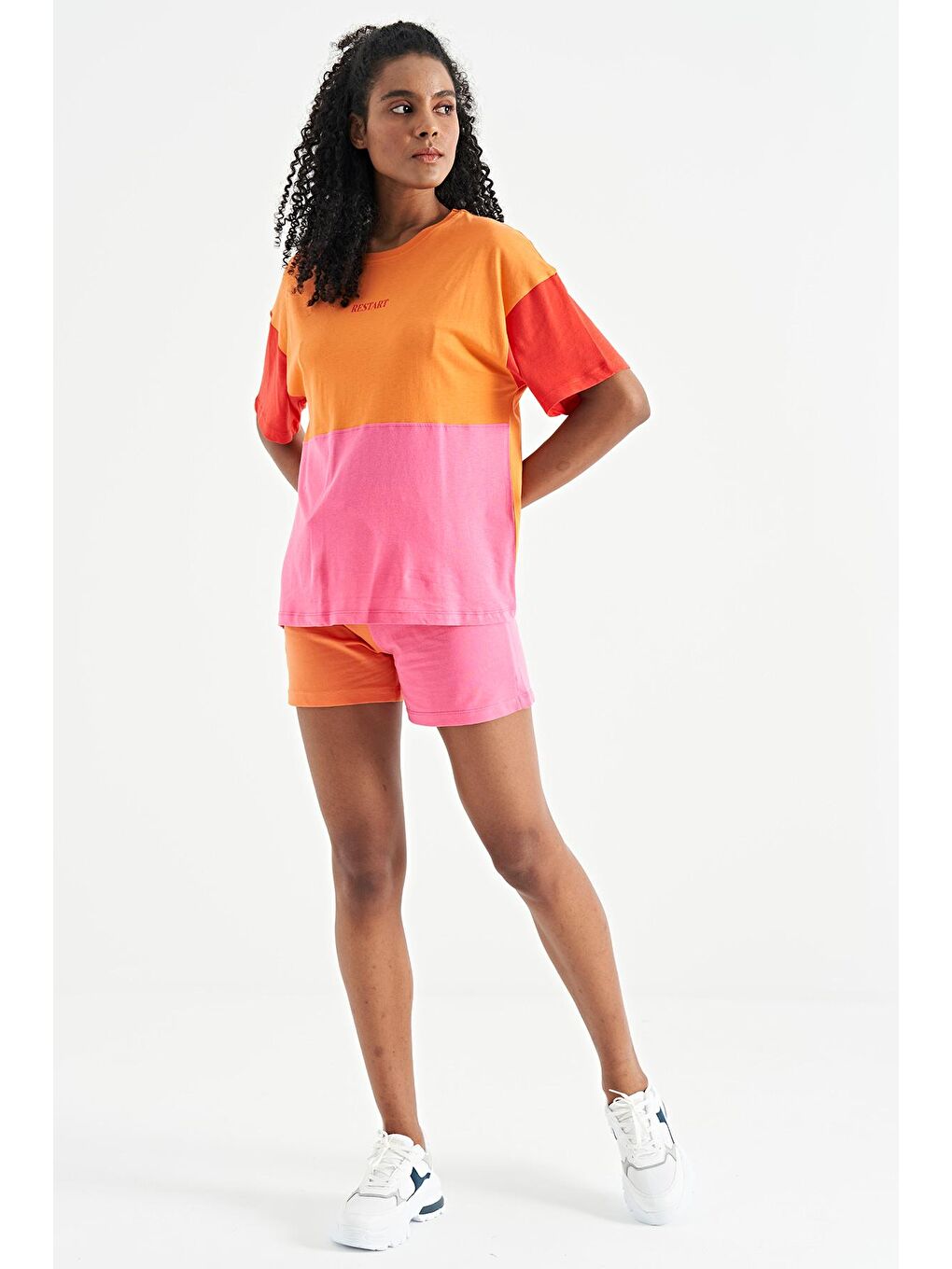 Veryperi Canlı Turuncu Oranj Çok Renkli O Yaka Oversize Kadın Basic T-Shirt - 02309 - 3