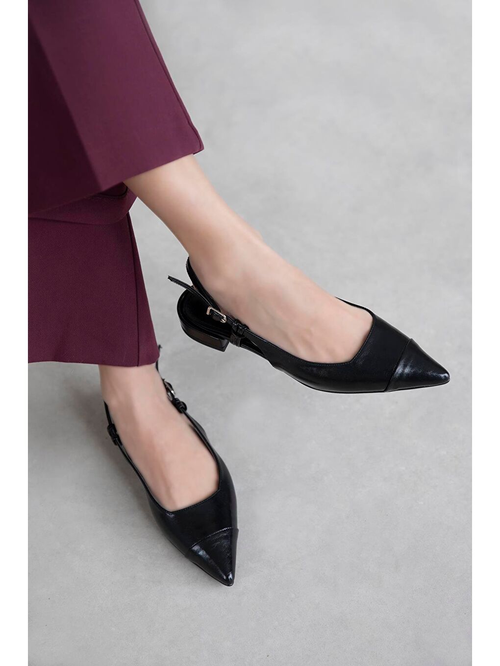 Hubert Kadın Topuklu Kırışık Deri Ayakkabı Siyah