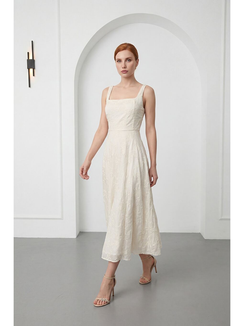 Kadın Bej Askılı Çiçekli Midi Davet Elbisesi-1