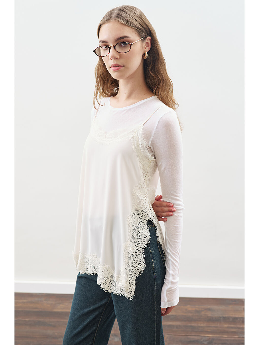 Dantel Şeritli Askılı Bluz Ekru-2