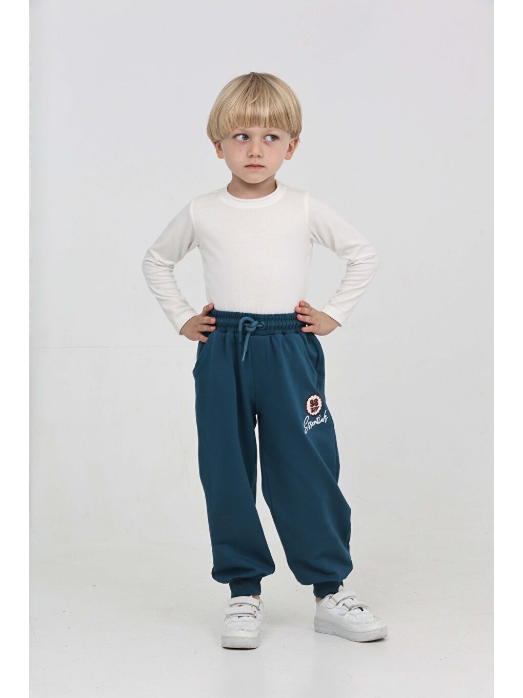 Petrol Erkek Çocuk 98 Nakışlı Eşofman Alt