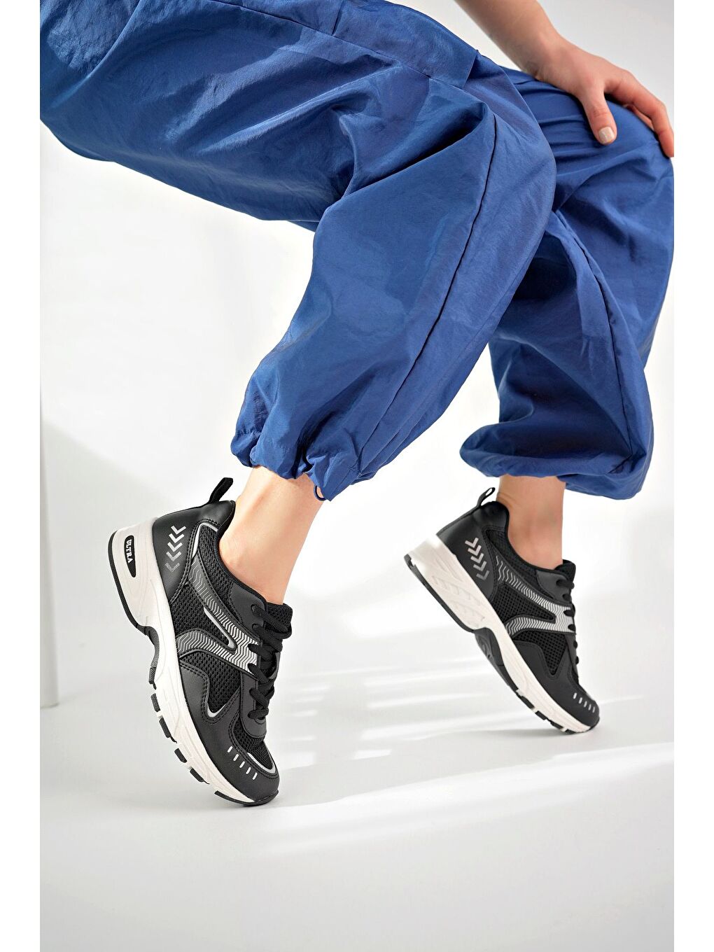 Siyah Kadın Günlük Ayakkabı-2