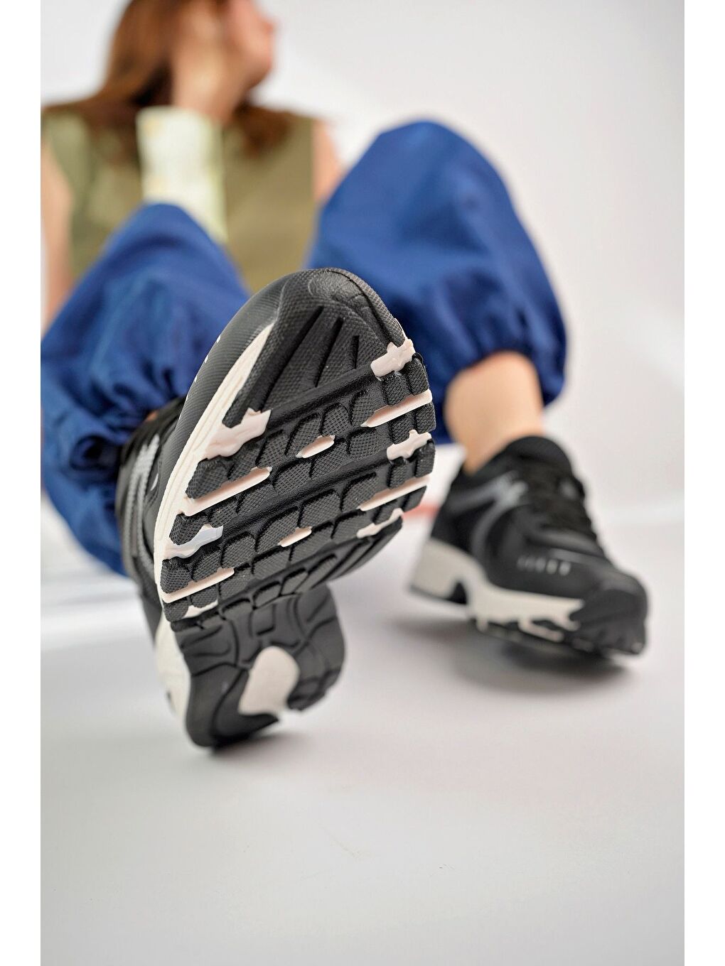 Siyah Kadın Günlük Ayakkabı-3