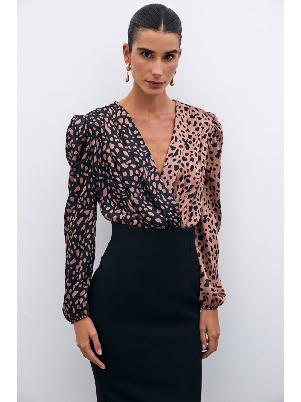 Kruvaze Desenli Bodysuit - Siyah-Camel-3