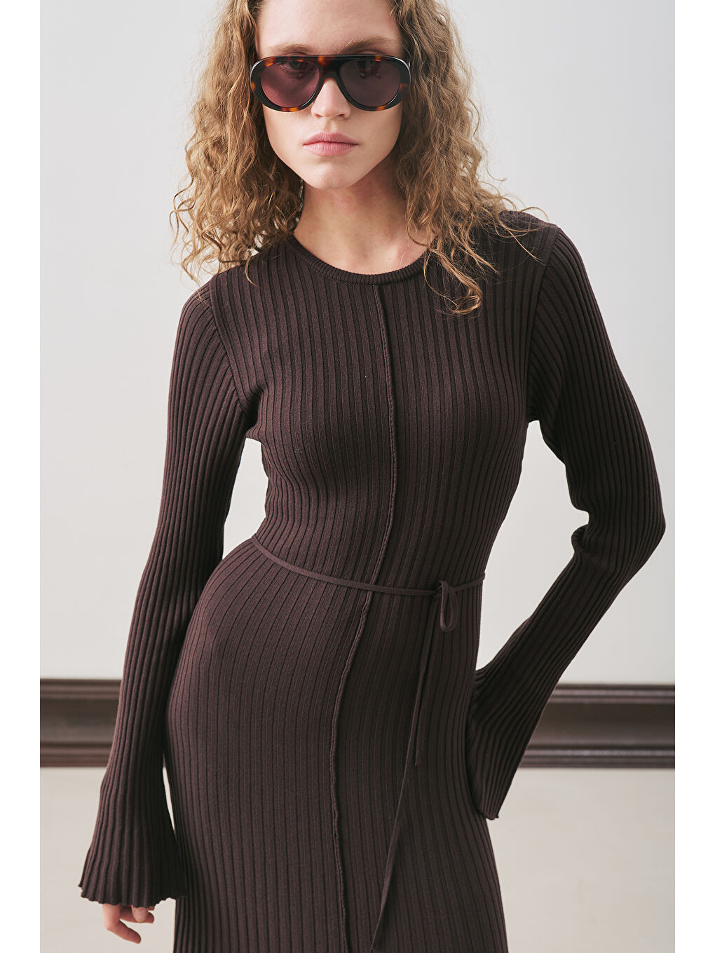 Kloş Etekli Lastik Örgü Elbise Kahverengi-2