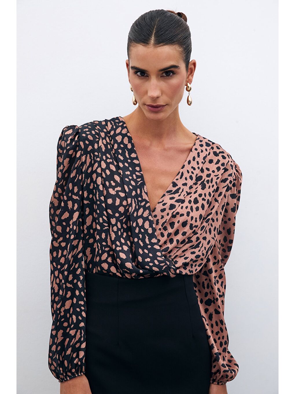 Kruvaze Desenli Bodysuit - Siyah-Camel-5