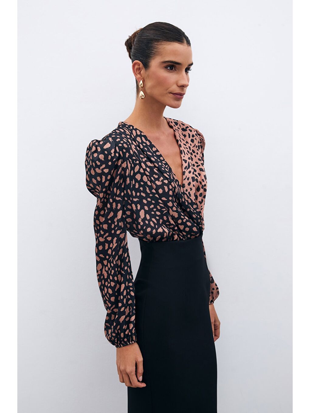 Kruvaze Desenli Bodysuit - Siyah-Camel-6