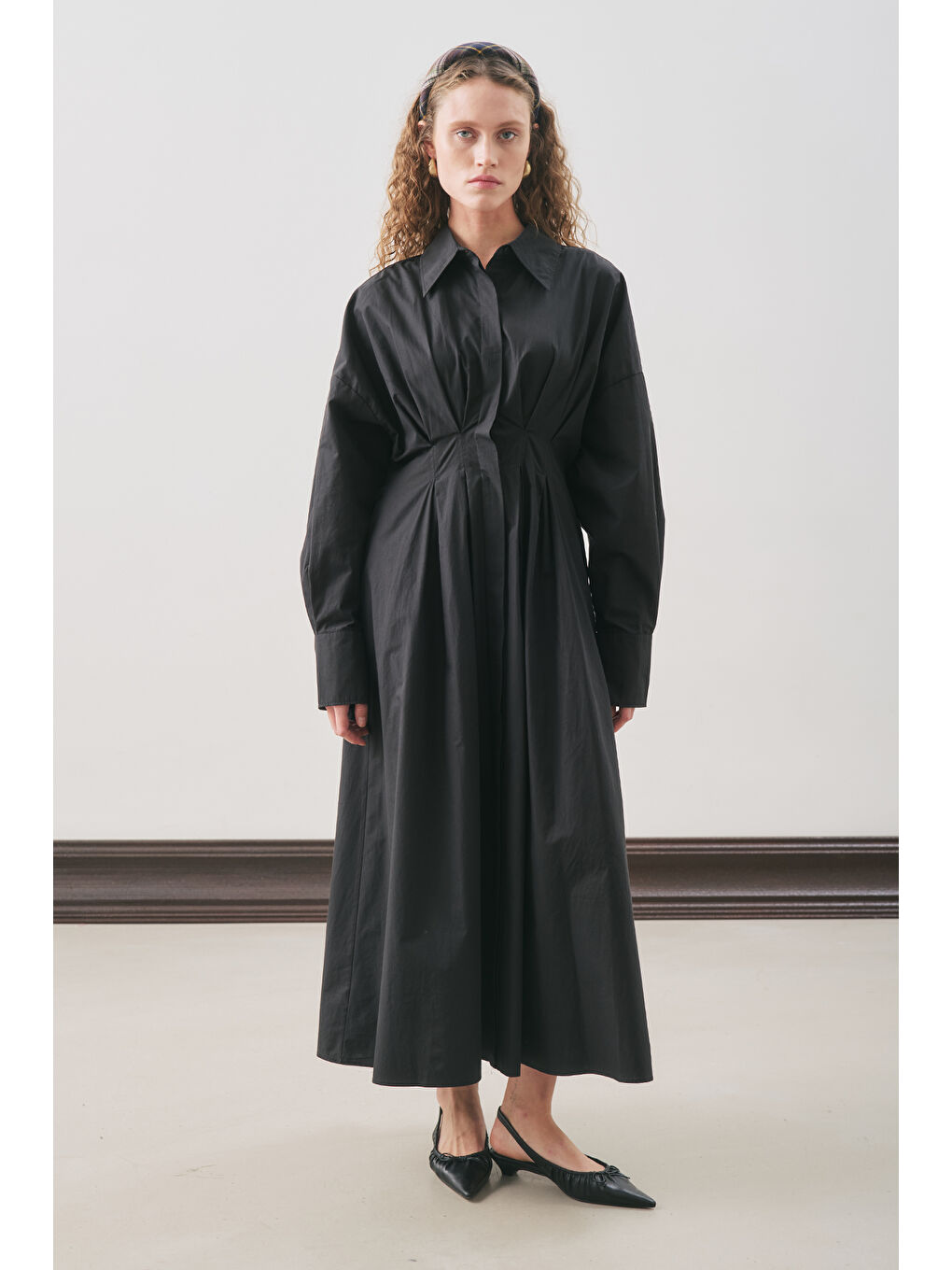 Pile Detaylı Gömlek Elbise Siyah-1