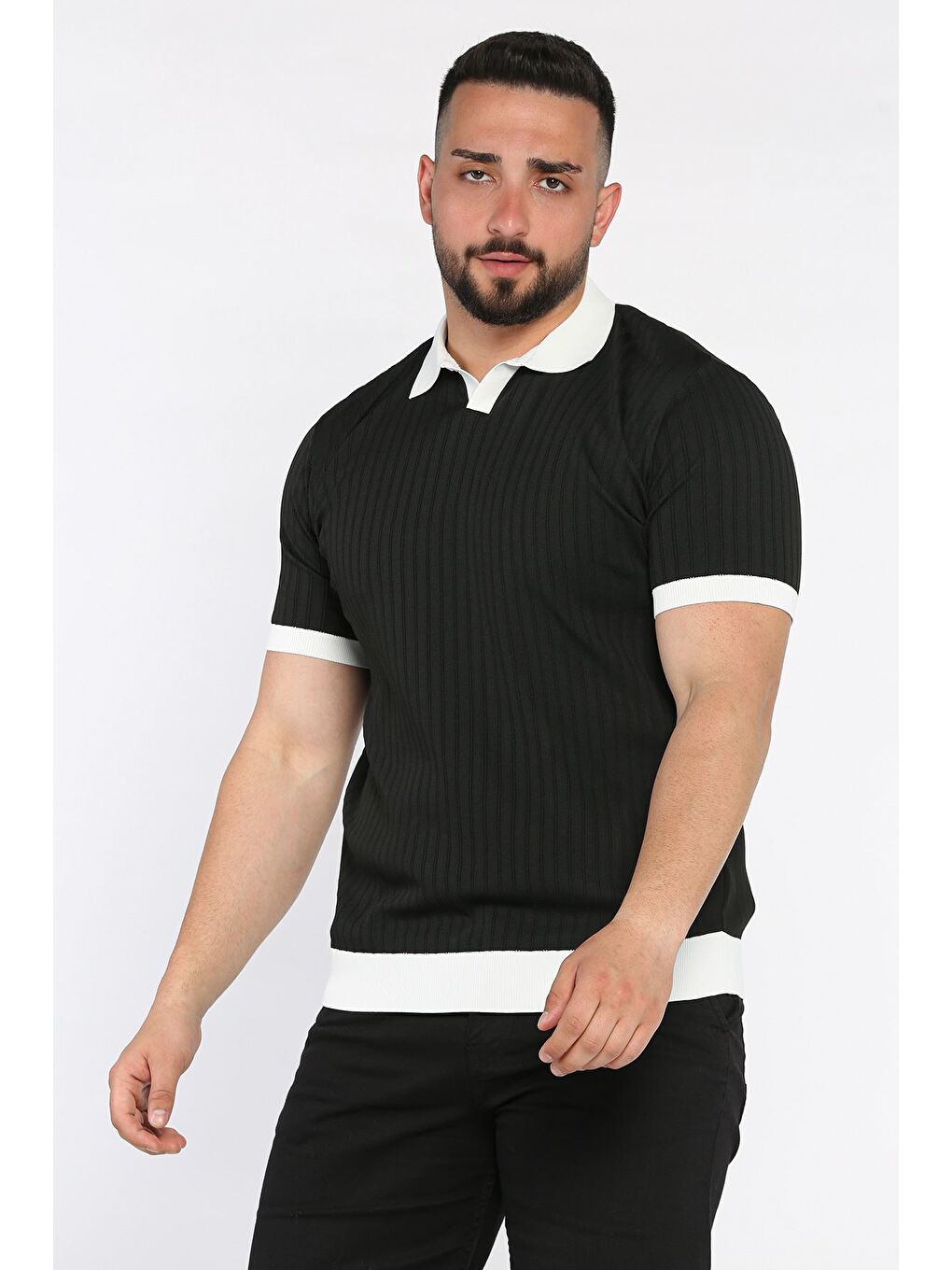 Siyah Polo Yaka Çizgi Desenli Erkek Triko Tişört-1